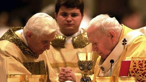 rencontre pape francois et benoit 16